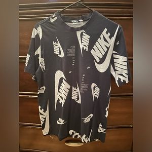Nike logo dri fit tee